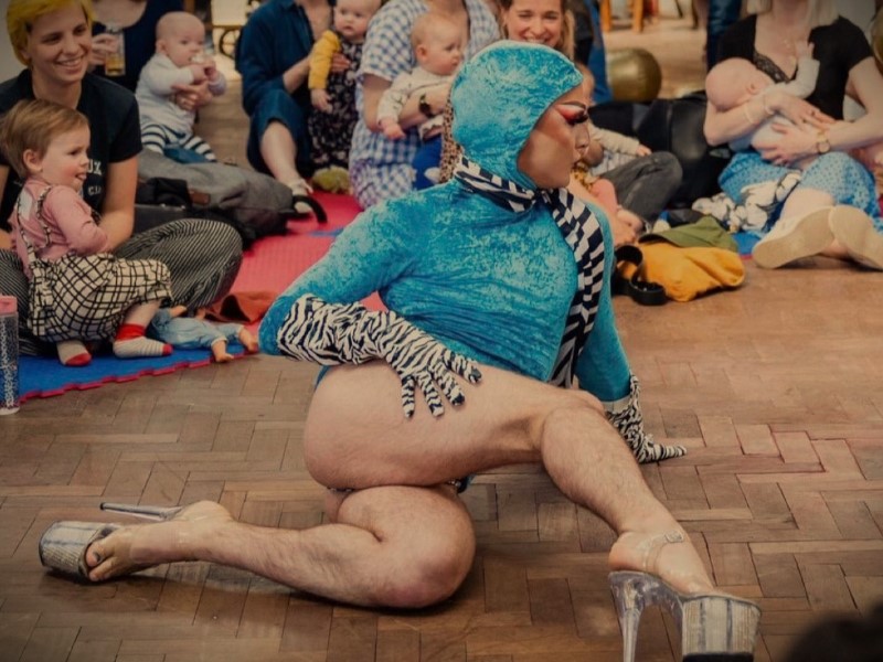Die jugendgefährdenden „Drag Kindershows“ in Wien gehören verboten!